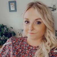 20+ "Amanda Valois" profiles