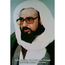 Poster habib Abdullah bin Abdul Qadir bilfaqih bahan luster Poster Luster  Ukuran 40X60Cm Poster Habib Untuk Penghormatan