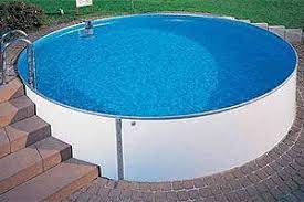 zwembad stalen wand terras uin tuin zwembad klein terras