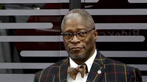 KC Mayor Sly James' hand-off to Quinton Lucas a brush-off