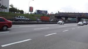 Jadual bayaran plaza tol kenderaan kelas 1. Info Trafik Lebuhraya Utara Selatan Eksiden Di Tol Plus Sebelum Rnr Serdang Laluan Dari Kl Ke Seremban Facebook