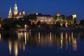 Wawel castle had been the residence of polish kings for centuries and a site of most important events in polish history. Krakow Wawel Castle At Night Radisson Blu Blog