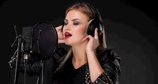 With earpieces in, the singer reduces background noises to an average of 30 decibels. Why Do Musicians Wear Headphones Headphonesproreview