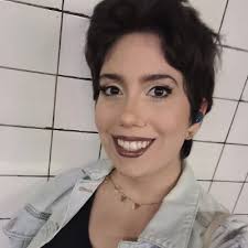 Adriana Ocañas (AdrianaOceans@)