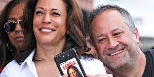 A viral tiktok has captured the sweet moment second gentleman doug emhoff struggled to decide where he should stand in relation to his wife, vice president kamala harris. Who Is Douglas Emhoff Meet Kamala Harris S Lawyer Husband