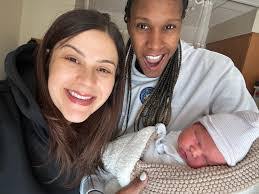 Rebecca Brunson's Instagram, Twitter & Facebook