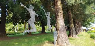 Lassen sie sich daher von allen familienmitgliedern darüber informieren, in. Kunst Im Garten Landhaus Ettenbuhl
