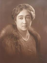 Gladys Mabel Aki Nishikawa. 1920s Japan, public domain image.