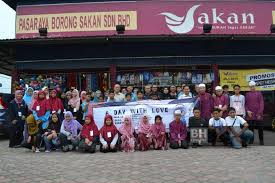 Pekaya Ceriakan 35 Anak Yatim Fakir Miskin
