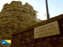 Welcome to the south) is an italian comedy film directed by luca miniero. Castellabate Le Location Di Benvenuti Al Sud Volopiuhotel Blog