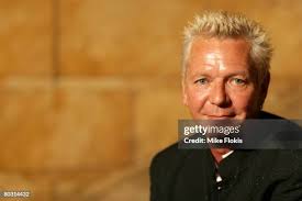 2,705 Sydney Davies Photos & High Res Pictures