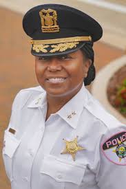 We are pleased to announce that a 20-plus-year veteran of the Oak Park  Police Department has been named Deputy Chief. Shatonya Johnson, who became  a patrol officer here in September 2000, is