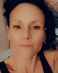 Melissa Luckie's Instagram, Twitter & Facebook