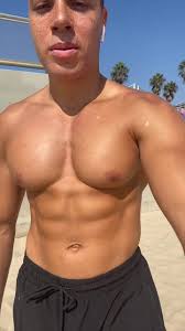 Dakota Williams Fitness