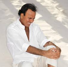 I attended his concert in madison square garden nyc 25 years ago, and, tonight in boston. Julio Iglesias Nuvo