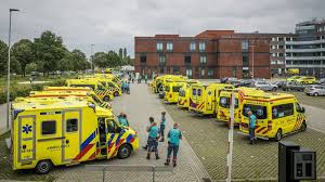 Tweehonderd patiënten van het ziekenhuis worden overgeplaatst naar andere ziekenhuizen. Hmz Iwnedjmfqm