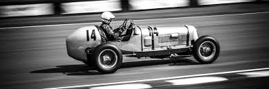 Les voitures de courses sont utilisées pour les compétitions automobiles soit pour la course automobiles ou bien les rallyes. Toile Voiture De Course Retro Par Guillaume Plisson Pecheur D Images