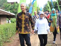 Ia pun terpilih sebagai anggota dpr dan berlanjut jadi keluarga istri : Dibully Terlalu Mungil Istri Cantik Gubernur Ganjar Beri Respons Lucu