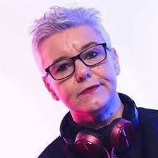 Artist Spotlight: Julie Grant