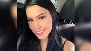 Elizabeth Junco's Instagram, Twitter & Facebook