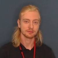 100+ profils pour “Holler”