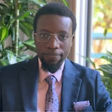 Modular dimerization of organic radicals for stable and dense flow battery  catholyte