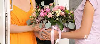 Hemos seleccionado estas imágenes de cumpleaños con lindos mensajes y bellas flores para que puedas dedicar a tu novia, mujer, madre o amiga. Flores De Cumpleanos Para Una Amiga Verdissimo