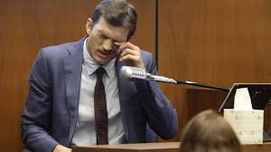 He is of czech (father) and irish, german, and czech (mother) descent. Ashton Kutcher Tritt Im Mordprozess Gegen Den Hollywood Ripper Auf Web De
