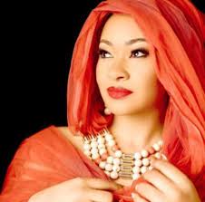 Sylvia Dennis (@sylvydennis)