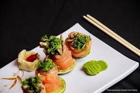 How long does california roll last in fridge? How Long Does Tuna Salad Last