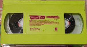 Lot of 13 veggietales vhs tapes!vhs tapes included:madame blueberryking george and the duckyjosh and the big wallthe toy that saves christmassing along . Veggietales Classics From The Crisper 2001 Vhs Veggietales Video Tapes Classic