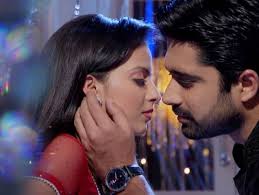 Unconditional & Selfless Elmer Love (Omar Ve Elif) in Kara Para Ask (Black  Money Love) #EnginAkyurek #tubabuyukustun #KaraParaAsk @topfans Tuba  Büyüküstün Shahid Sidhu Shahid Siddhu Official