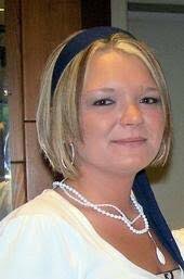 Who is a good hairstylist in Fort Smith, Arkansas?