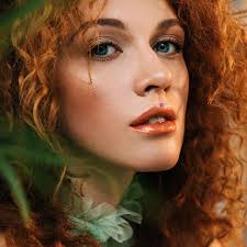 Titanium Prong Opal Ball Labret — Totally Pierced