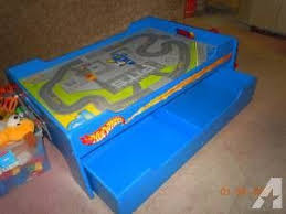 Hot Wheels Play Table 45 Lee Il Play Table Hot Wheels Kids Playing
