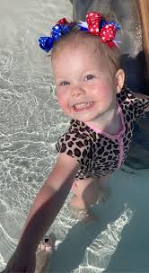 One boy, three girls seek Teeny Tot crowns