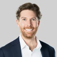 This is it. I'm putting it out into the universe. Comment "WINNER" for FREE  access to my course worth $1,000 that will help you earn $30,000 a month  without making a cold