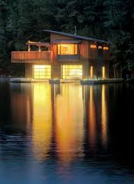 Cottages and vacation rentals in muskoka lakes, ontario. Muskoka Boathouse Jidipi