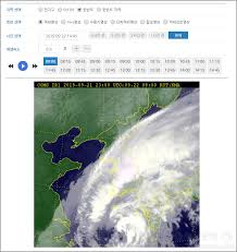 폭염의 위험수준을 알려주고, 폭염 피해에 대비할수 있도록 보건(일반인) 분야 관심단계 이상이 예상될 때, 전날 오전 11시 30분에 발표하고 있습니다. ì‹¤ì‹œê°„ íƒœí' ìœ„ì¹˜ íƒœí' ê²½ë¡œ ìœ„ì„±ì‚¬ì§„ ë³´ê¸°