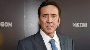 He became famous thanks to the movies. 5 C Apnhfgq8mm