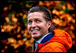 He is a triple olympic champion and former world record holder. Pieter Van Den Hoogenband Ik Moet Vooral Niet In De Weg Gaan Lopen Olympische Spelen Ad Nl