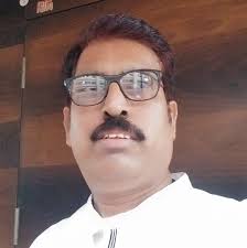 As a Songwriter, it's a great pleasure for me to work with Kumar Vishu Ji