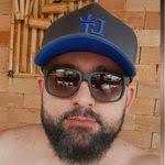 Roger Dills's Instagram, Twitter & Facebook