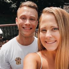 Samantha Brinkerhoff's Instagram, Twitter & Facebook