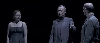 S'il fallait un prétexte pour apprécier une nouvelle fois la richesse de la langue française, stéphane bern et nagui l'ont trouvé. Replay Hamlet De David Bobee A La Maison Des Arts De Creteil Cdn De Normandie Rouen
