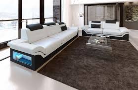 Ein junges unternehmen mit sinn für style und formen bei der herstellung von exklusiven designermöbeln. Couchgarnitur Monza 3 2 1 In Leder Mit Eingebauter Led Beleuchtung