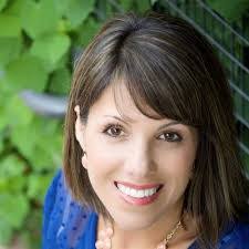 Erin Kirwan's Instagram, Twitter & Facebook