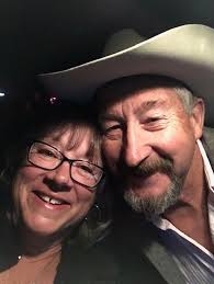 Here's the contact info for Angel Billington the owner of billington farms.  Let's all get our monies back!