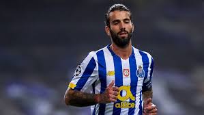 Check out his latest detailed stats including goals, assists, strengths & weaknesses and match ratings. Sergio Oliveira Um So S Do Fc Porto A Fazer Lembrar Deco Sou Um Admirador Mas Nao Ha Comparacao Possivel Observador