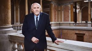Srpna 1943 praha) je politik, právník a od srpna 2003 předseda ústavního soudu české republiky. Prezident Se Docka Rychetsky Chce Aby Ustavni Soud Brzy Rozhodl O Pozadavku Na Zruseni Casti Lex Babis Hospodarske Noviny Ihned Cz